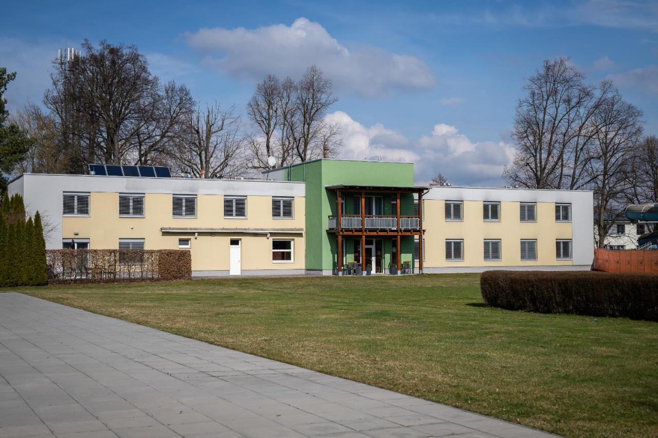Garni hotel Svitavy Exteriör bild